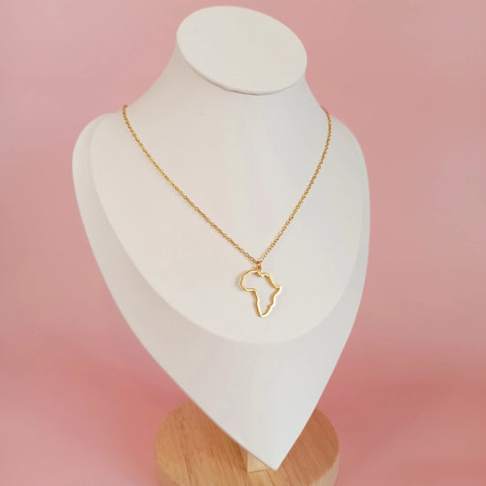 Collier en acier inoxydable avec un pendetif d'Afrique